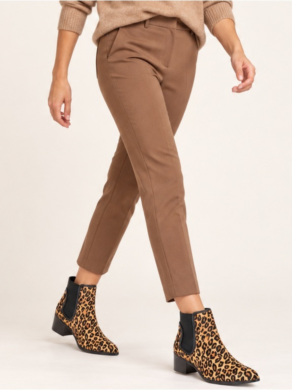 DYLA Donald J Pliner leopard-print dyed calf Booties. Size 6.5